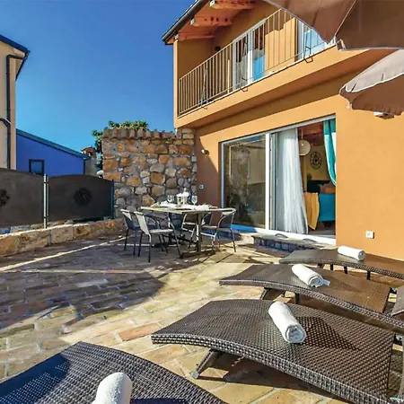 Ferienhaus 2 Bedroom Amazing In Mošćenička Draga