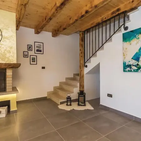 2 Bedroom Amazing In * Moscenicka Draga