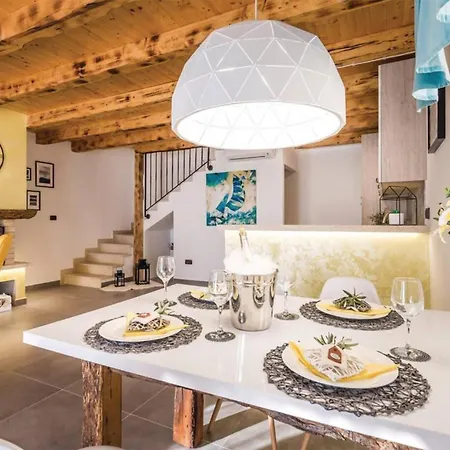 2 Bedroom Amazing In Moscenicka Draga
